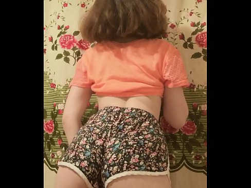 ❤️ Gadis muda seksi menanggalkan celana pendeknya di depan kamera ️ Pono berkualitas di porno id.purchasexz.top ️❤